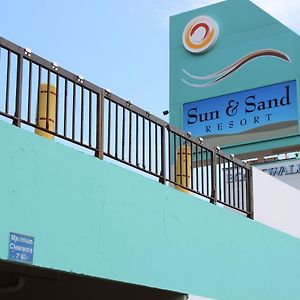 Sun & Sand Resort Oceanfront Suites